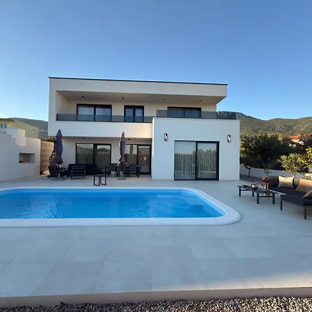 Villa Allure
