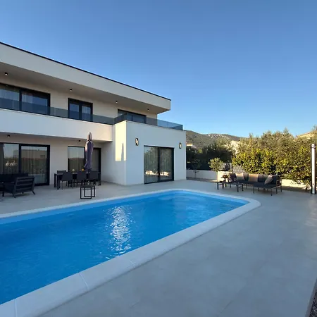 Allure Villa